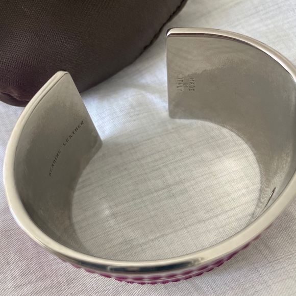 Tod’s Silver & Leather Cuff Bracelet - Picture 4 of 9